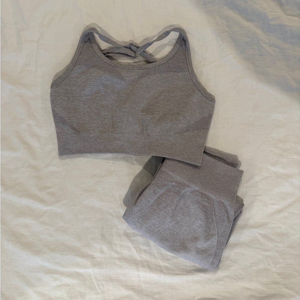 AYBL Size L Gray Sports Bra and Leggings Set